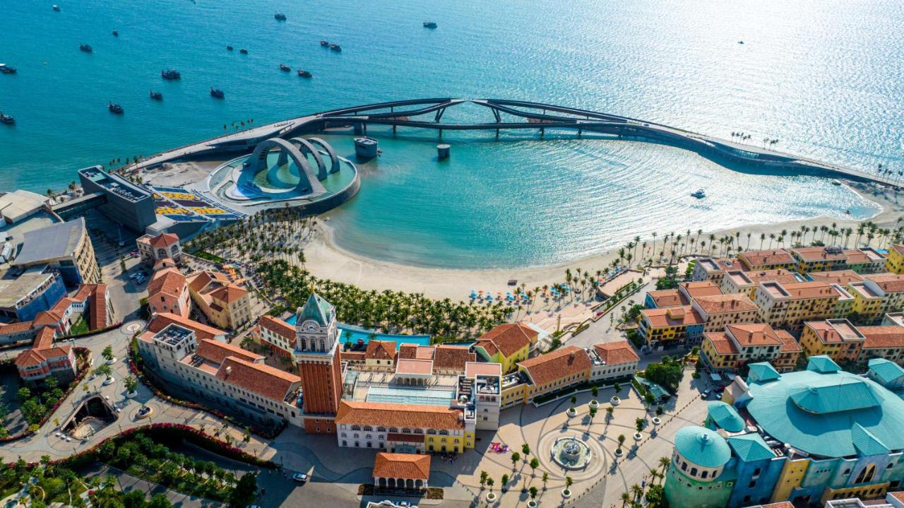 Mellon Oasis Phu Quoc Hotel Buitenkant foto
